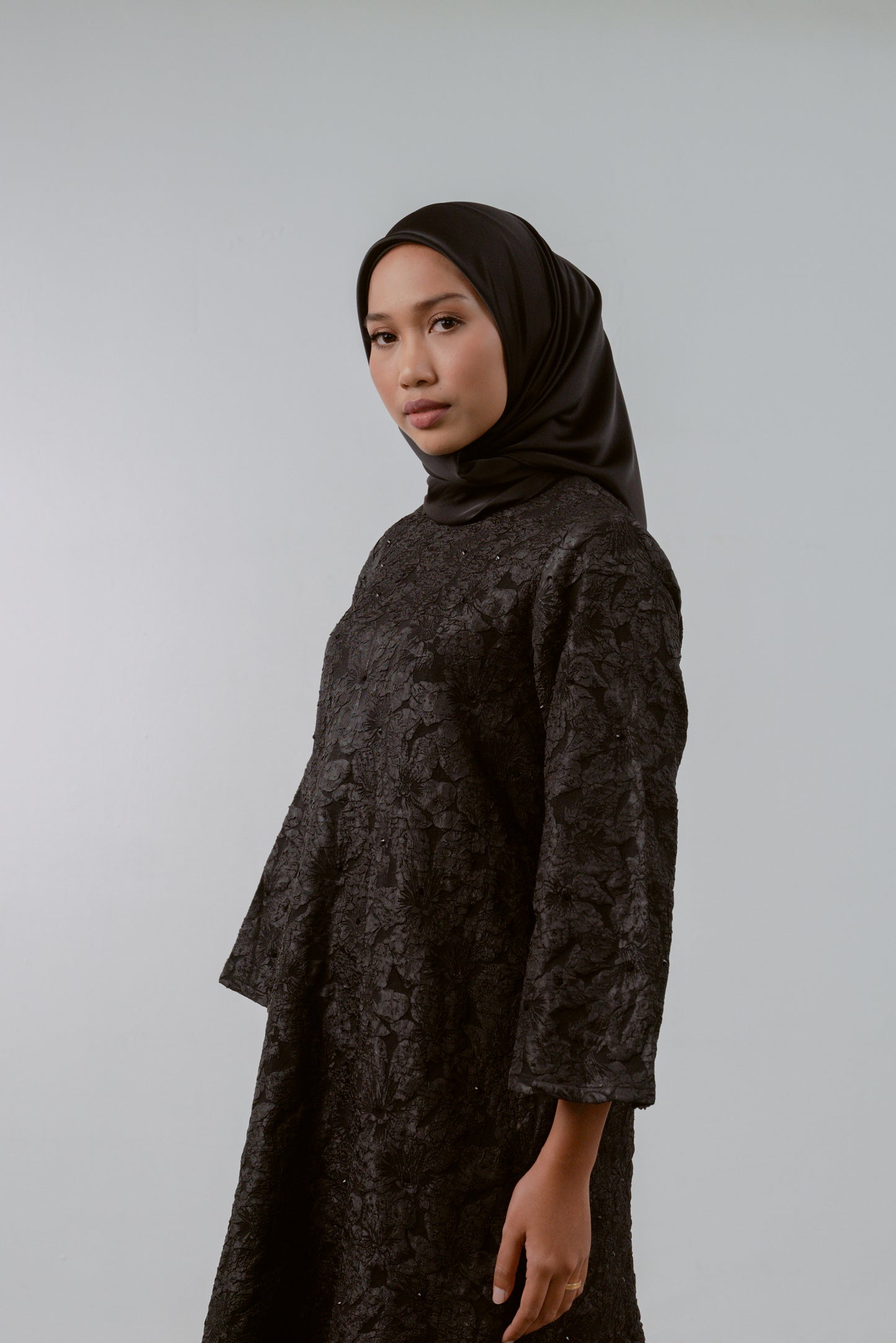 ZAHRA KURUNG BLACK
