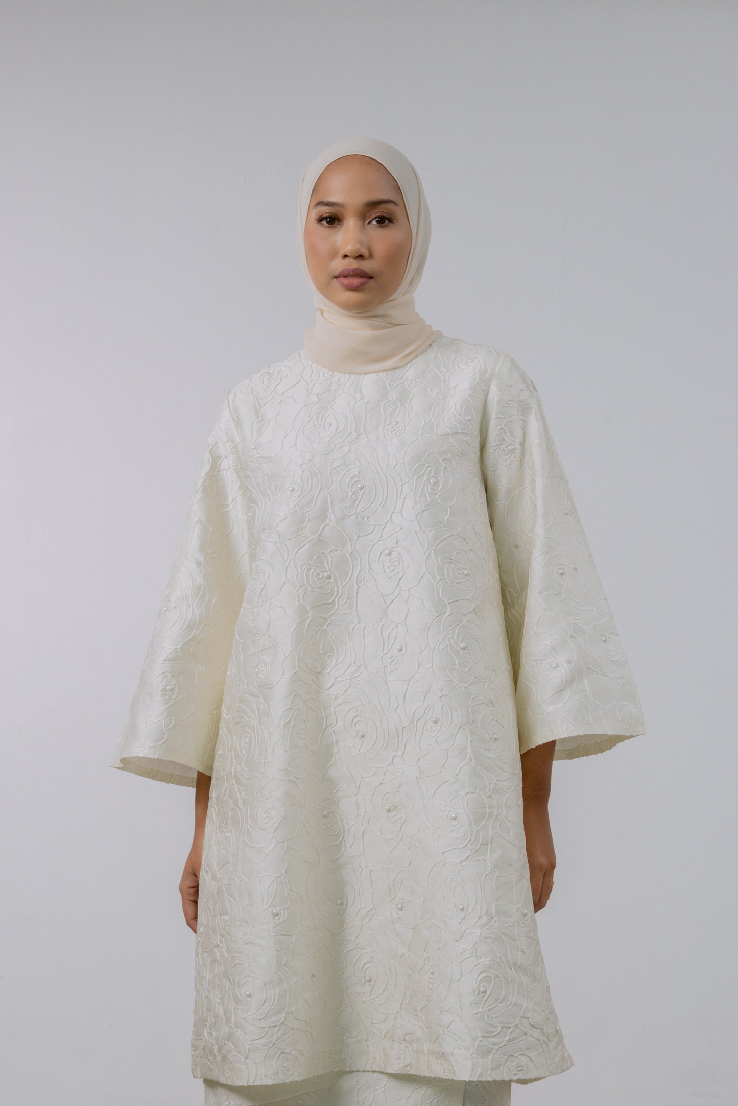 ZAHRA KURUNG IVORY