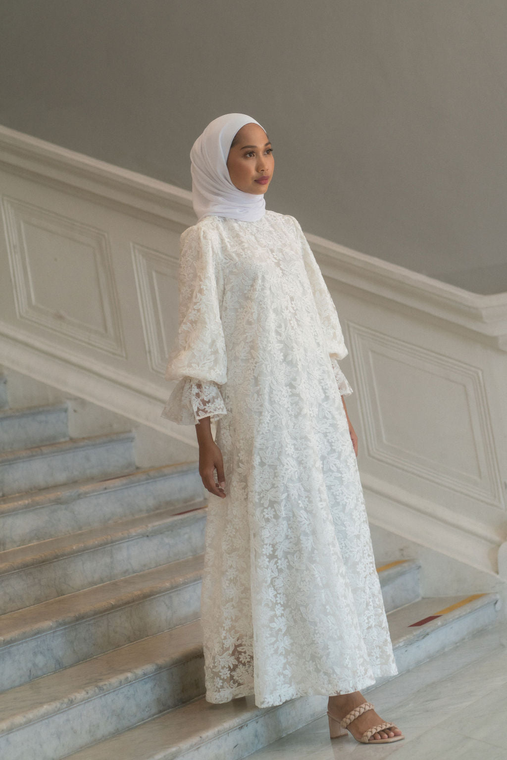 MALIKA DRESS (WHITE LINED)