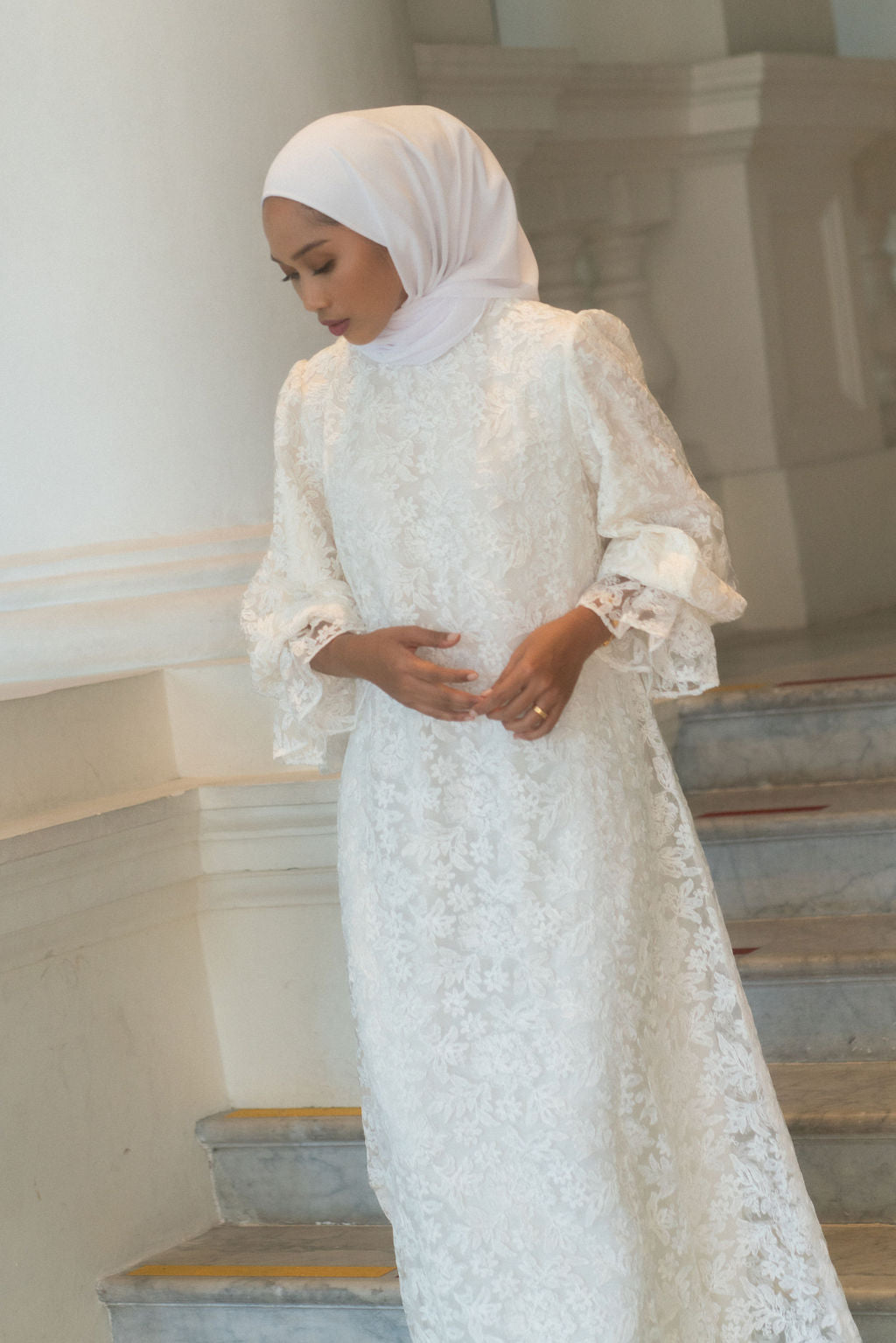 MALIKA DRESS (WHITE LINED)