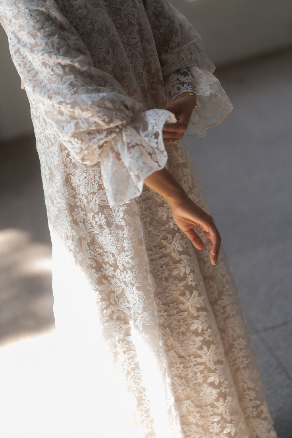 MALIKA DRESS (BEIGE LINED)