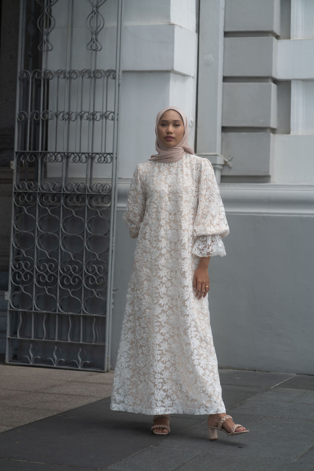 MALIKA DRESS (BEIGE LINED)