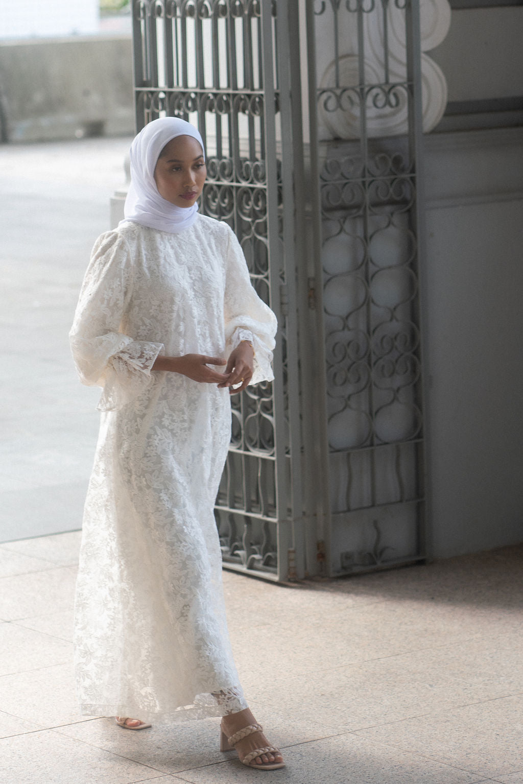 MALIKA DRESS (WHITE LINED)