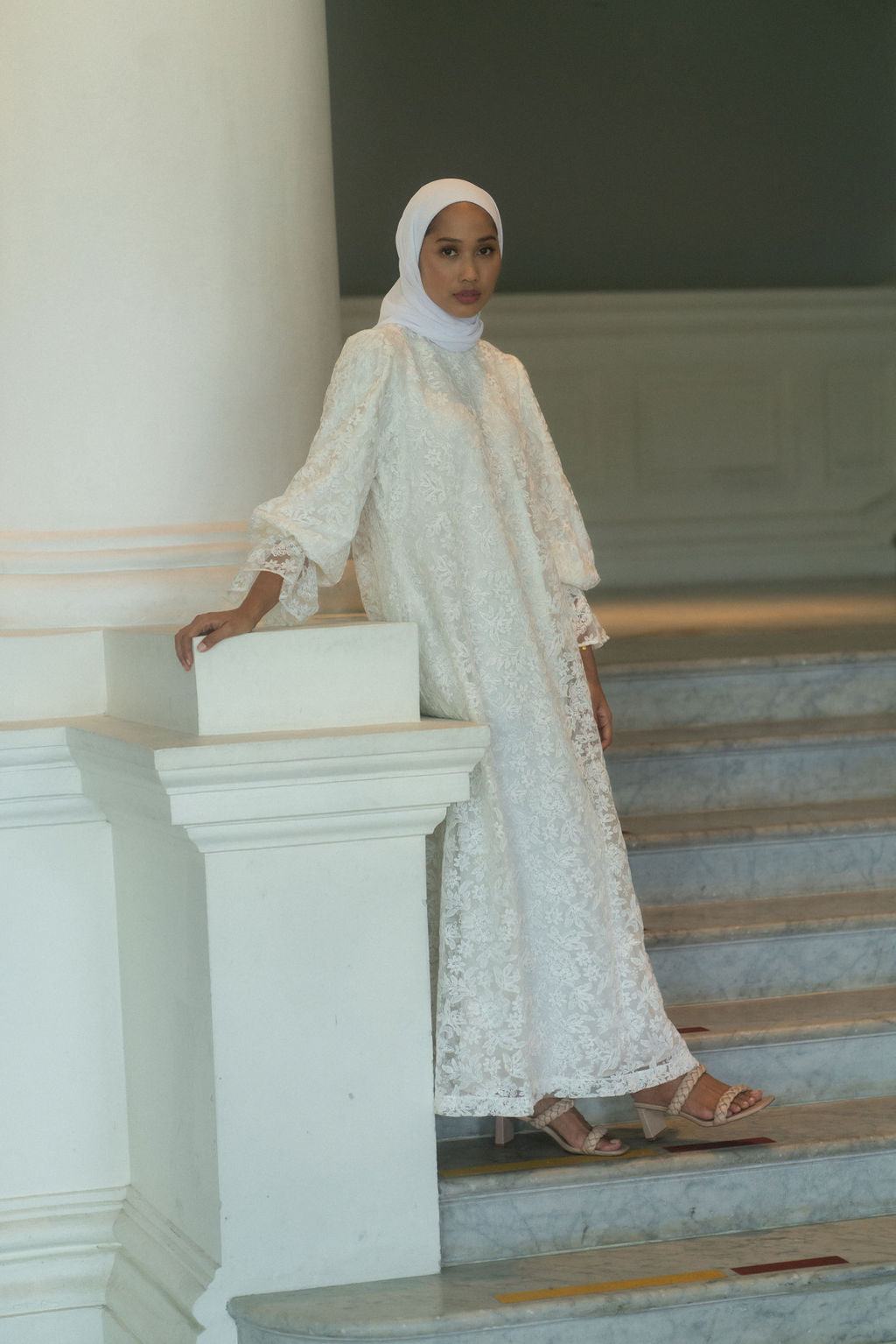 MALIKA DRESS (WHITE LINED)