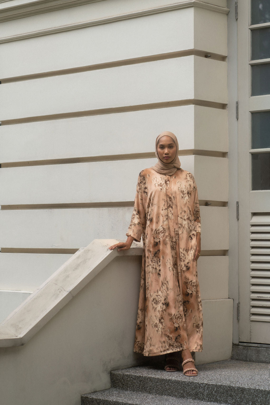 MAYA DRESS (Chestnut Floral)