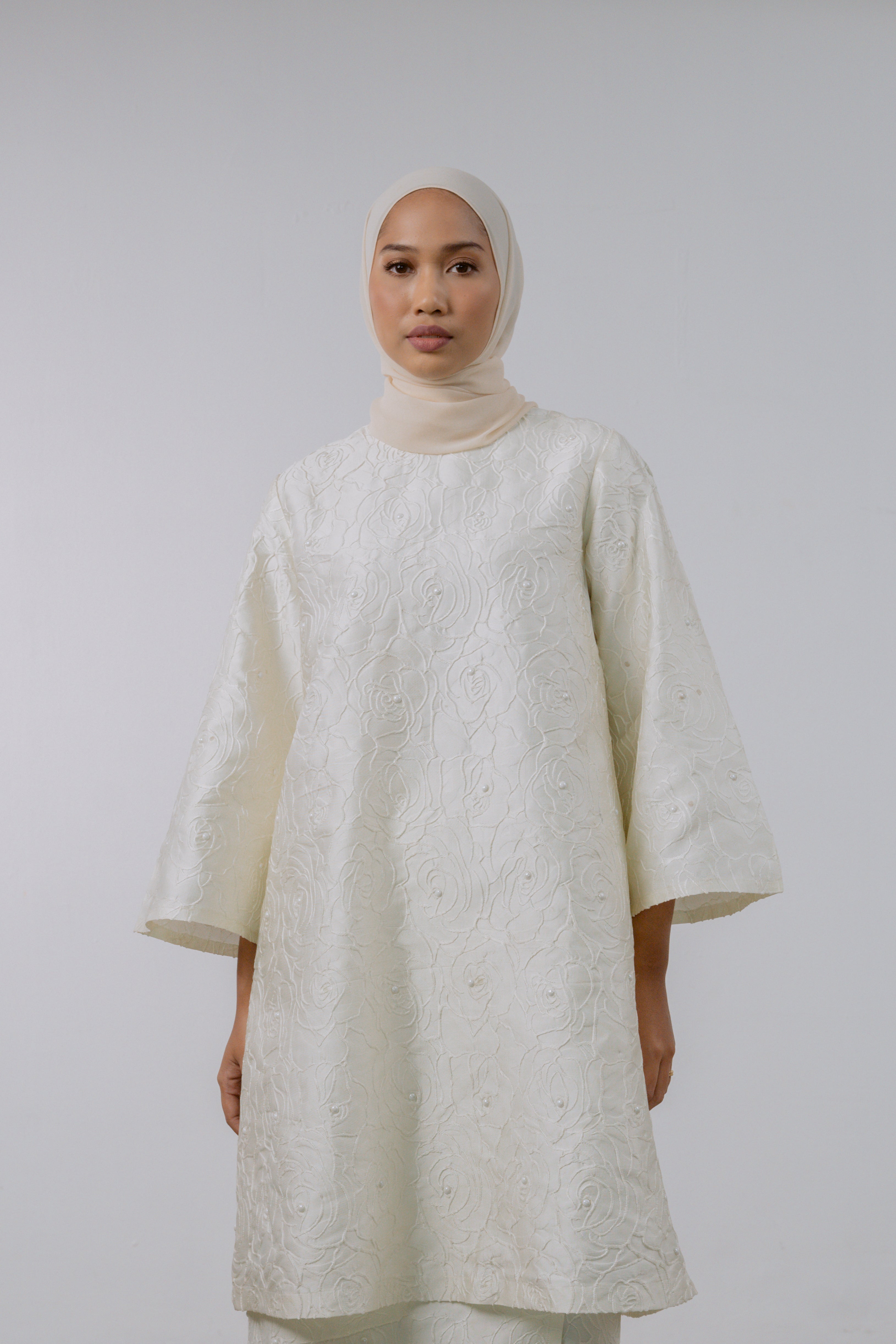 ZAHRA KURUNG IVORY
